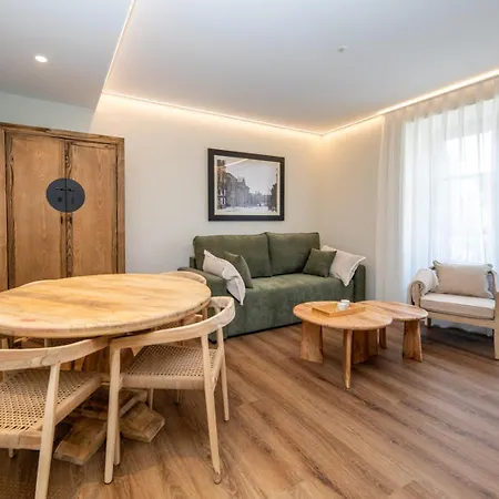 El Palacio By Standby Soria